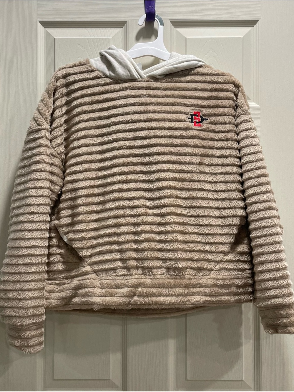 NWT NCAA San Diego State Aztecs Women's Oatmeal Hoodie Sweatshirt M